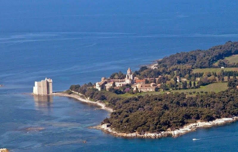 Апартаменты L'Azur Promenade Ницца Экстерьер фото